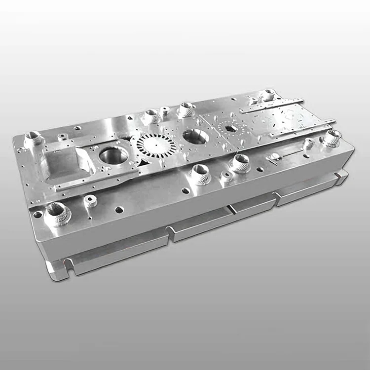Progressiv form för motorkärna med permanent magnet för fordon